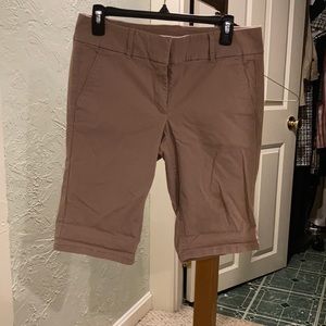 Loft size 6 shorts